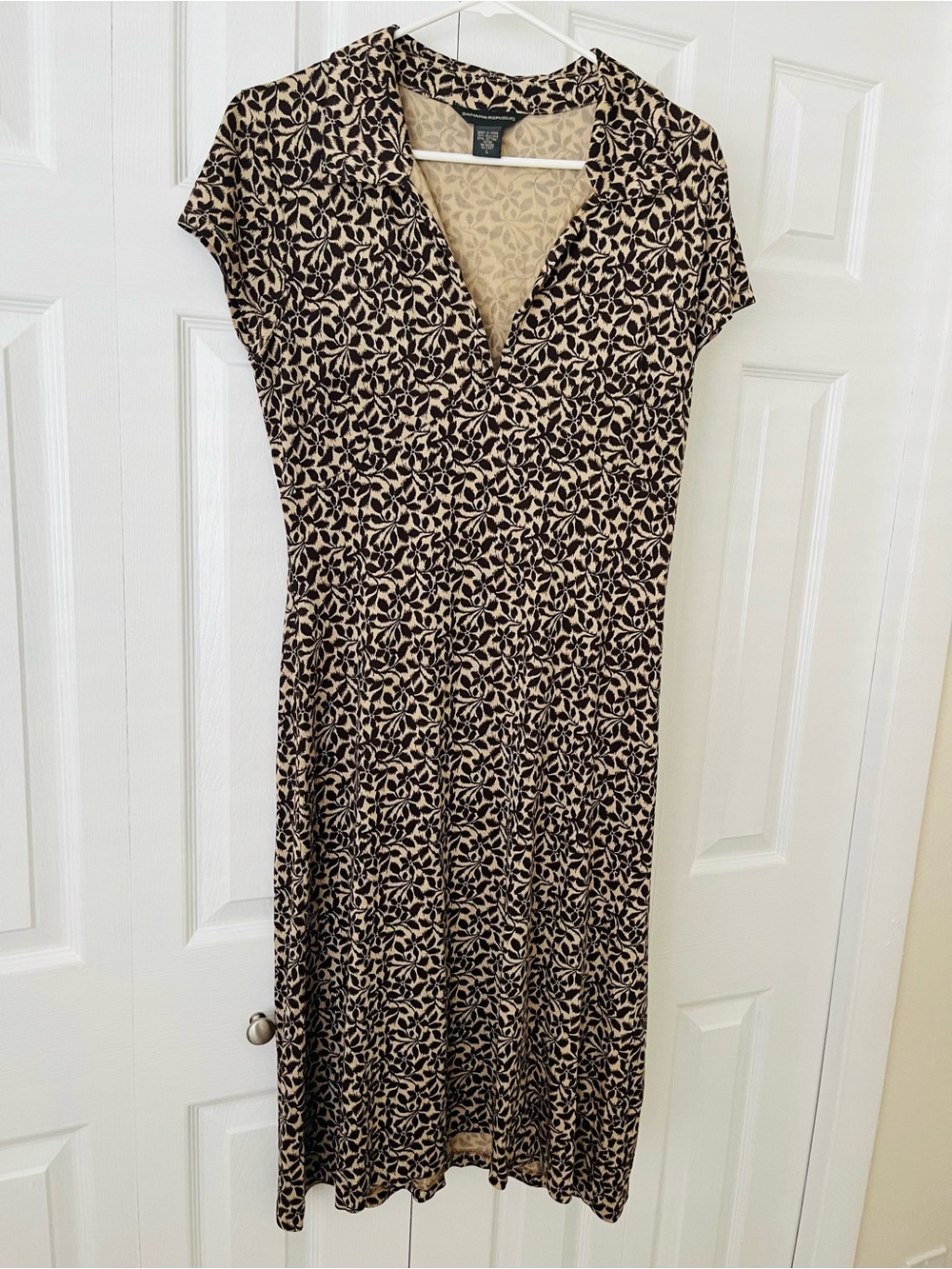 Banana Republic Black and Cream Floral V-Neck Midi Dress